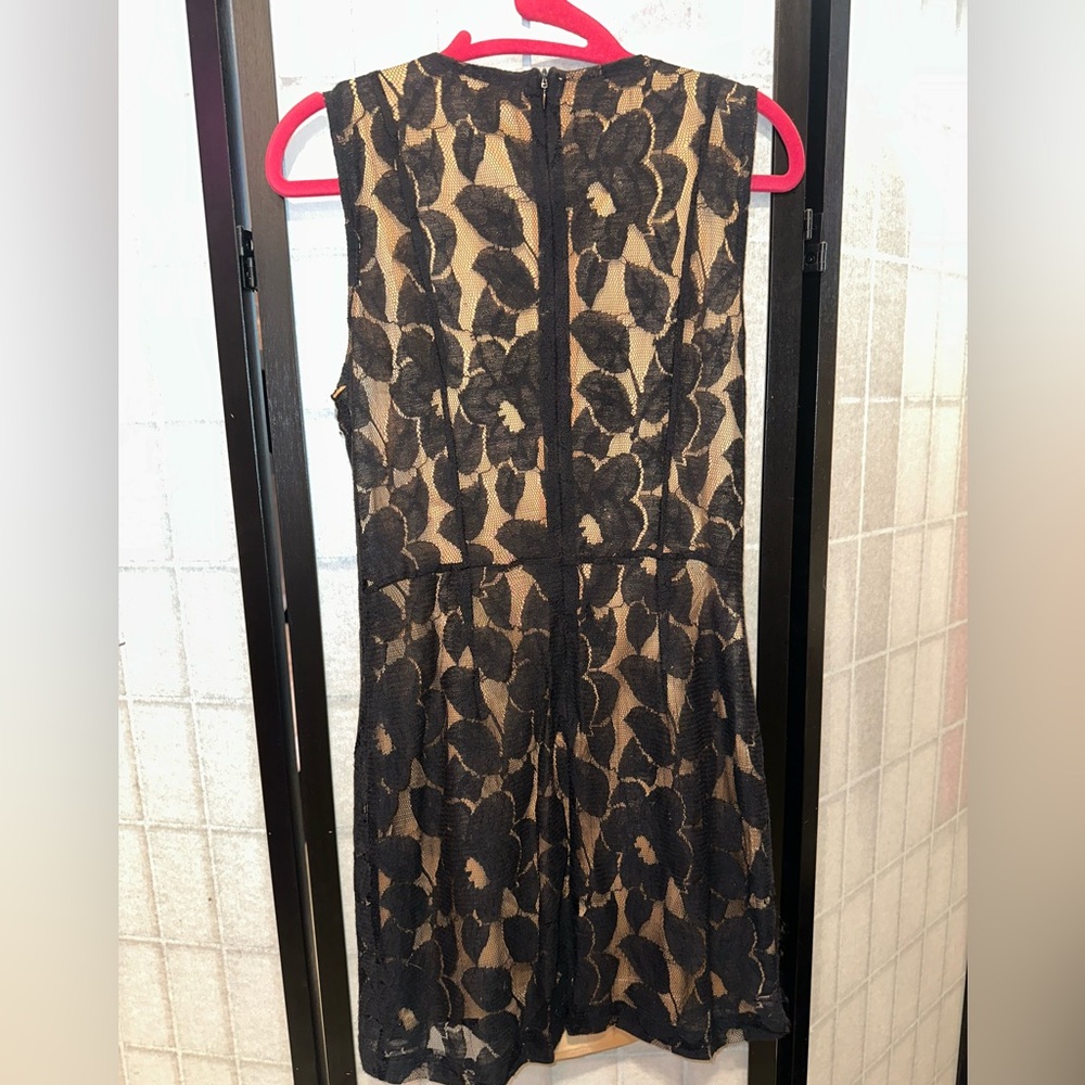 Under Skies Elegant Black Floral Lace and bead Dress women's Medium - Picture 3 of 3
